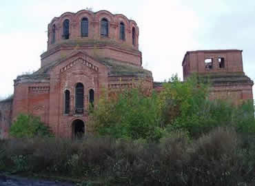 Церковь в с. Красная Речка. Вид с севера (Увеличить 175 Кб)