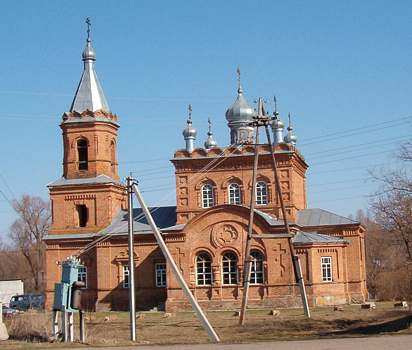 Церковь в селе Молвино. 2002 год. (Увеличить 160 Кб.)